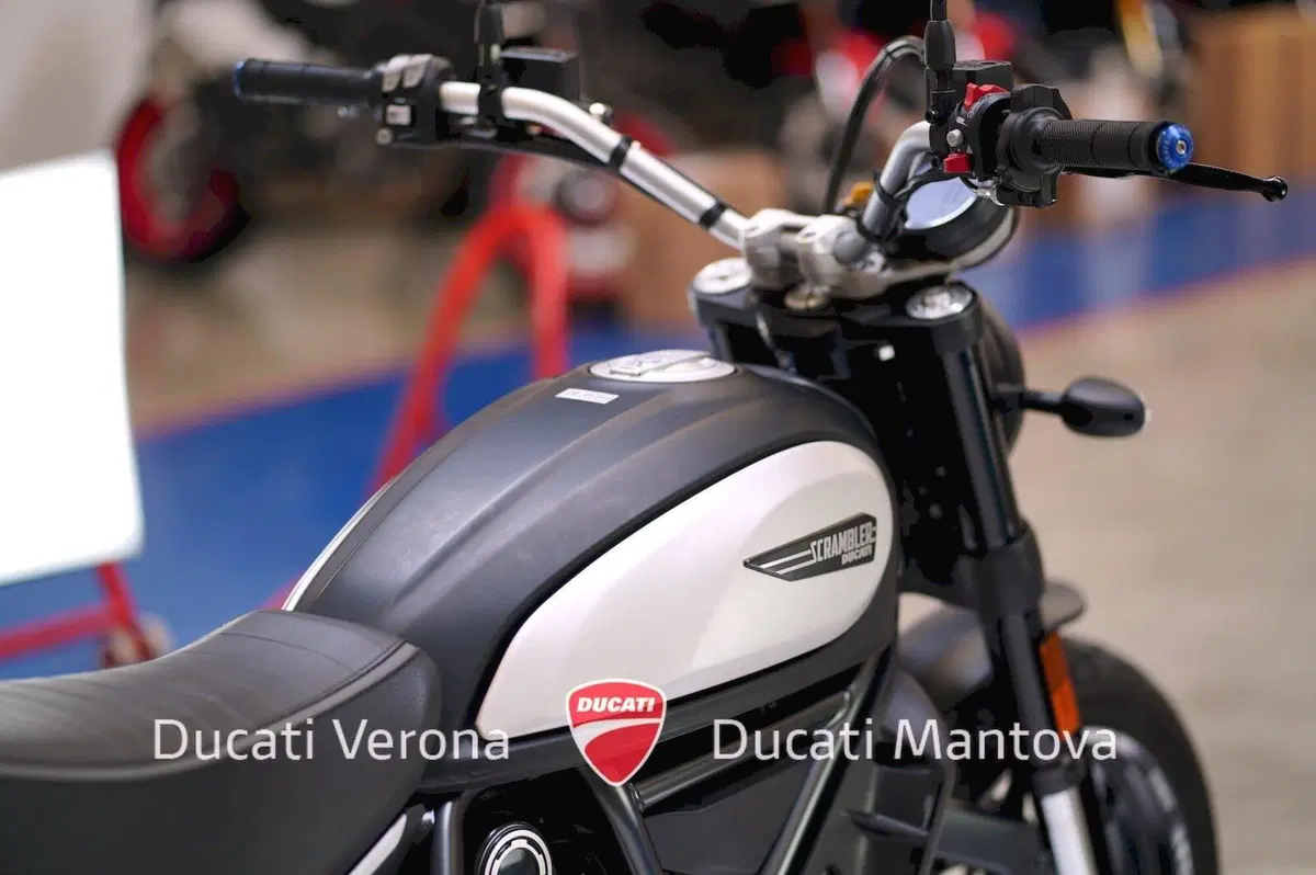 Ducati Scrambler 800 Icon Dark (2021 - 22) (12)