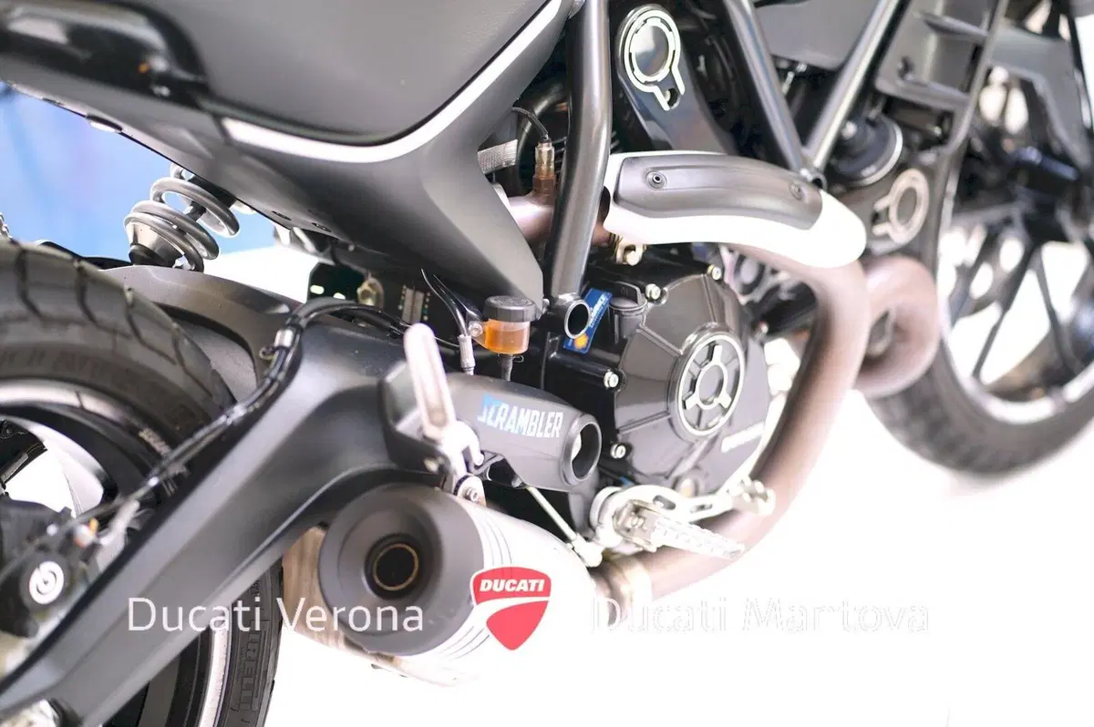 Ducati Scrambler 800 Icon Dark (2021 - 22) (13)