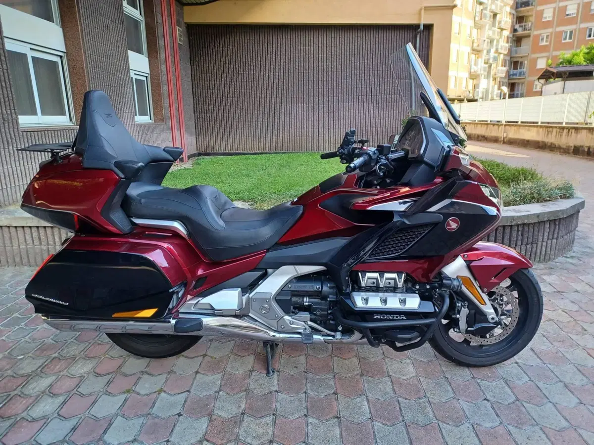 Honda GL 1800 Gold Wing Tour DTC (2018 - 20)