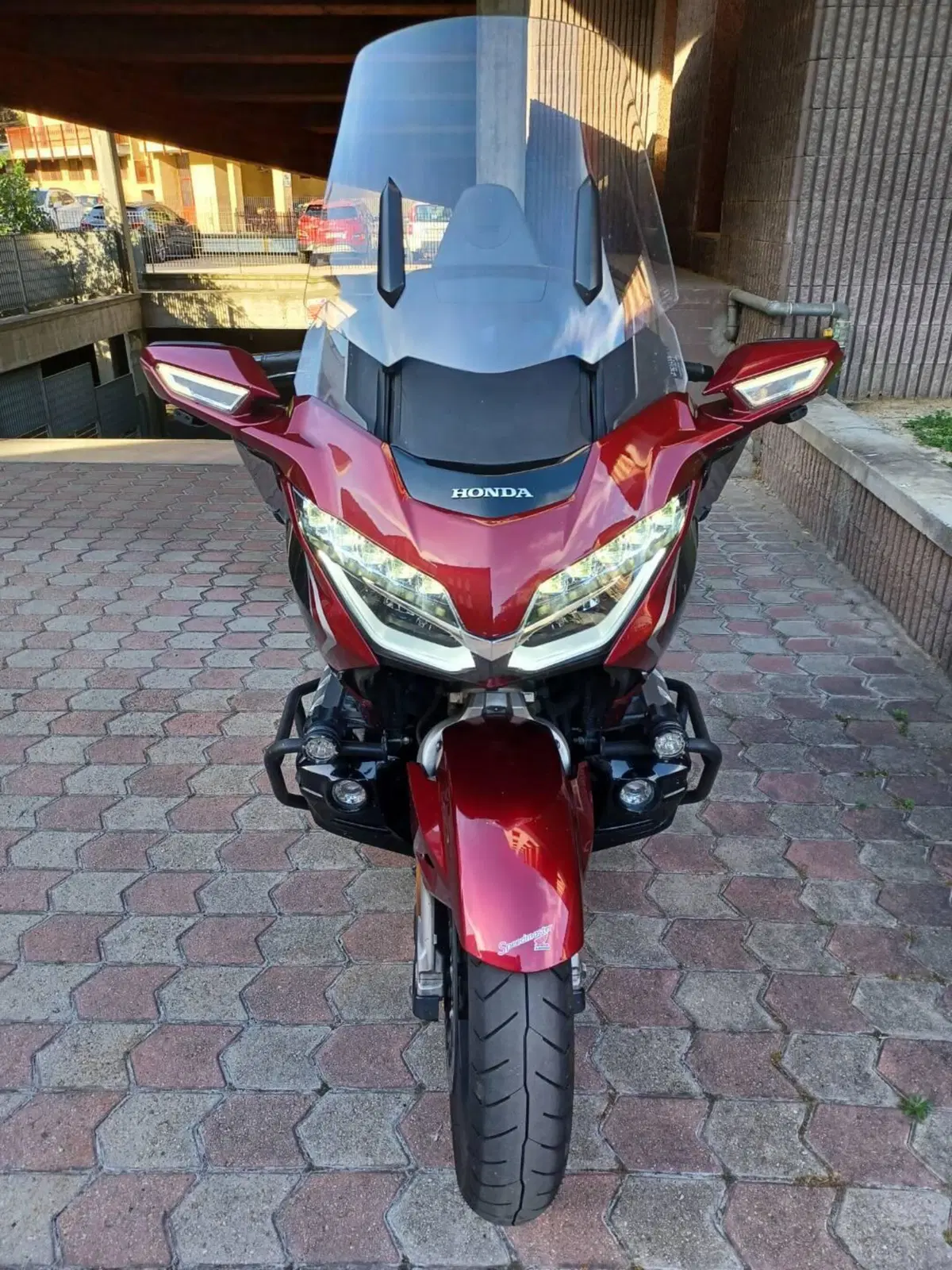 Honda GL 1800 Gold Wing Tour DTC (2018 - 20) (3)