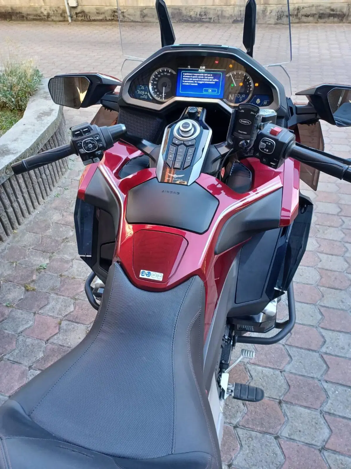 Honda GL 1800 Gold Wing Tour DTC (2018 - 20) (5)