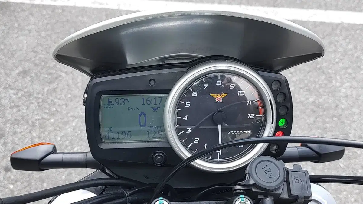 Moto Morini Scrambler 1200 (2009 - 17) (3)