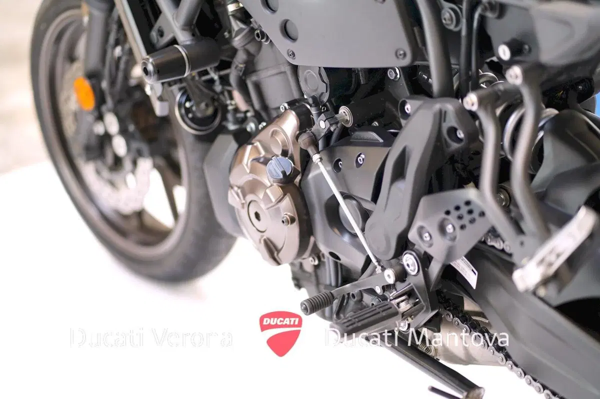 Yamaha XSR 700 ABS (2016 - 20) (14)