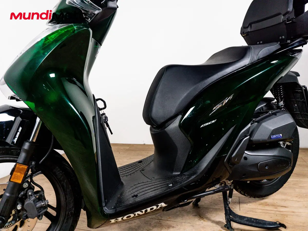 Honda SH 150i Vetro (2024 - 25) (9)