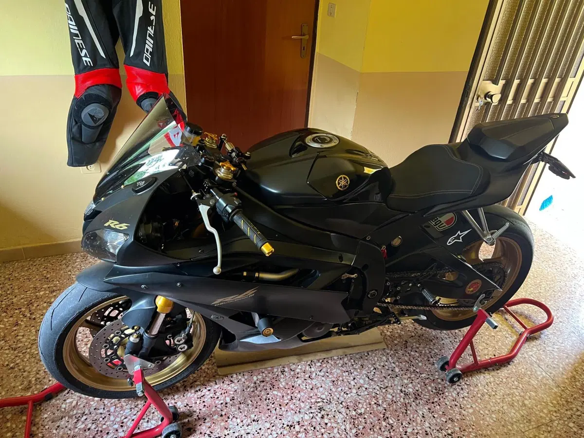 Yamaha YZF R6 (2006 - 07) (3)