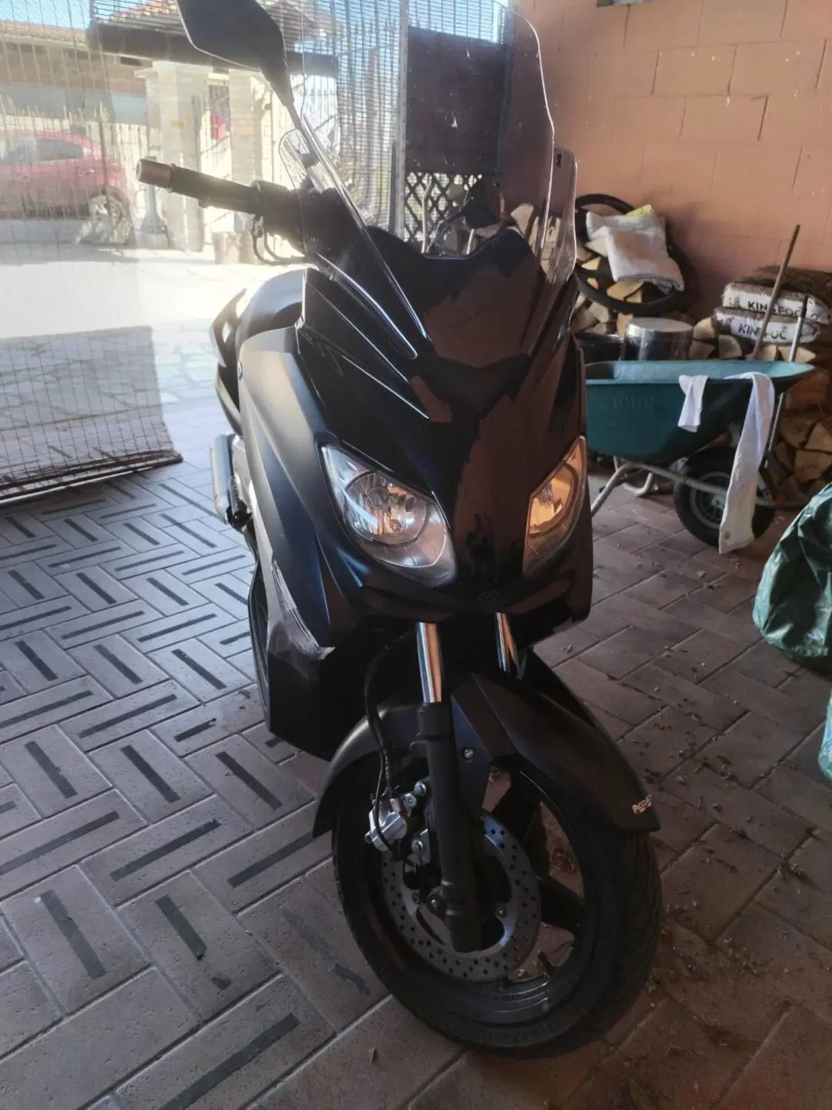 Yamaha X-Max 250 (2010 - 13) (4)