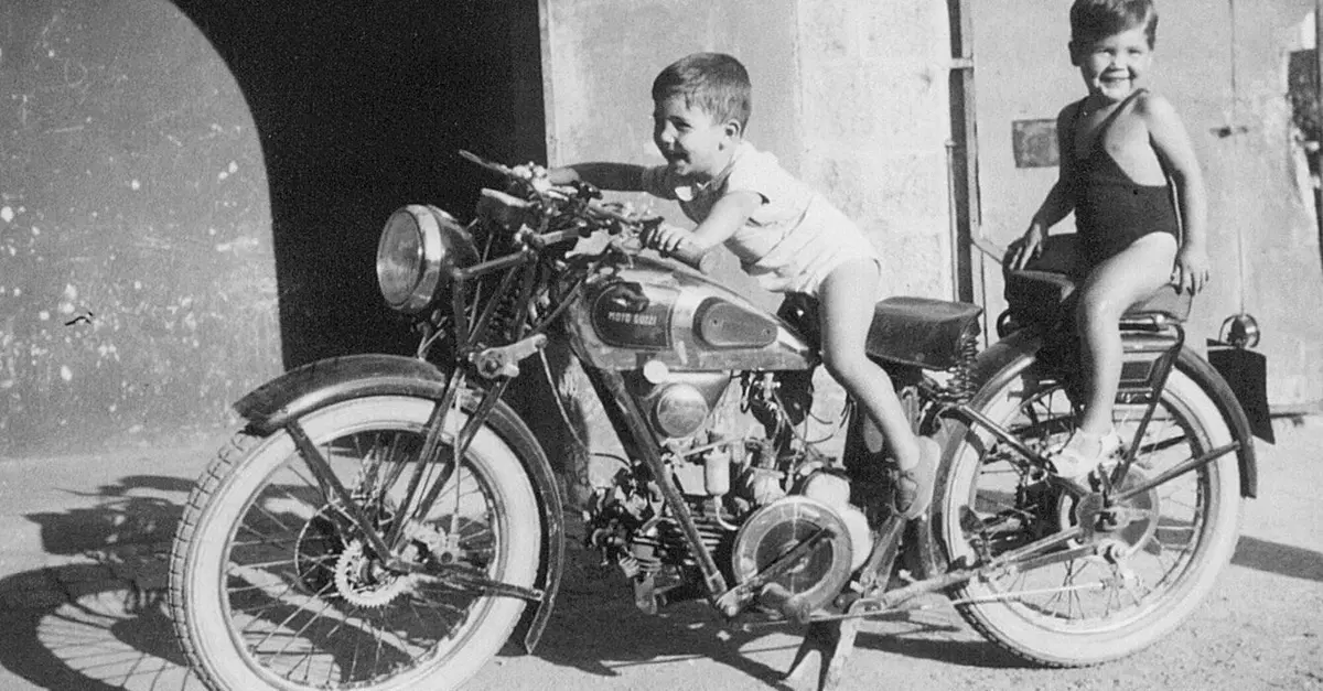 Le Moto Guzzi con il &ldquo;cambio a mano&rdquo;. Che storia &egrave; questa?