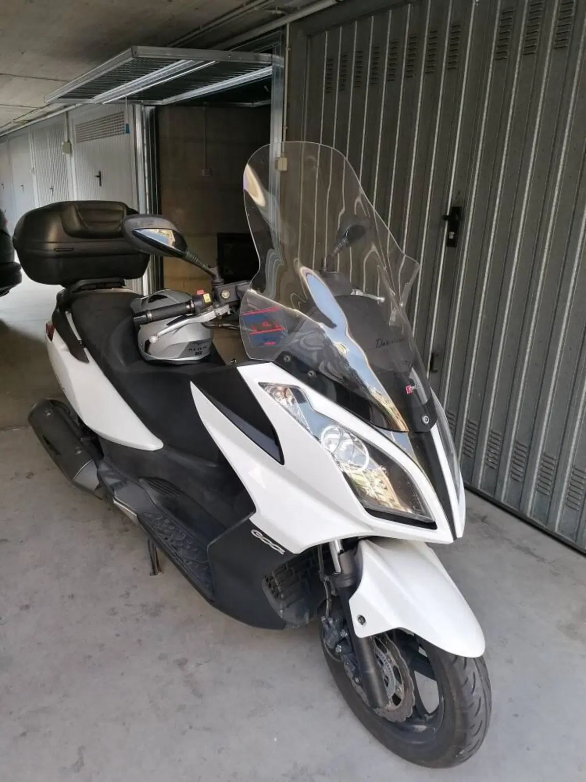 Kymco Downtown 300i (2009 - 17)
