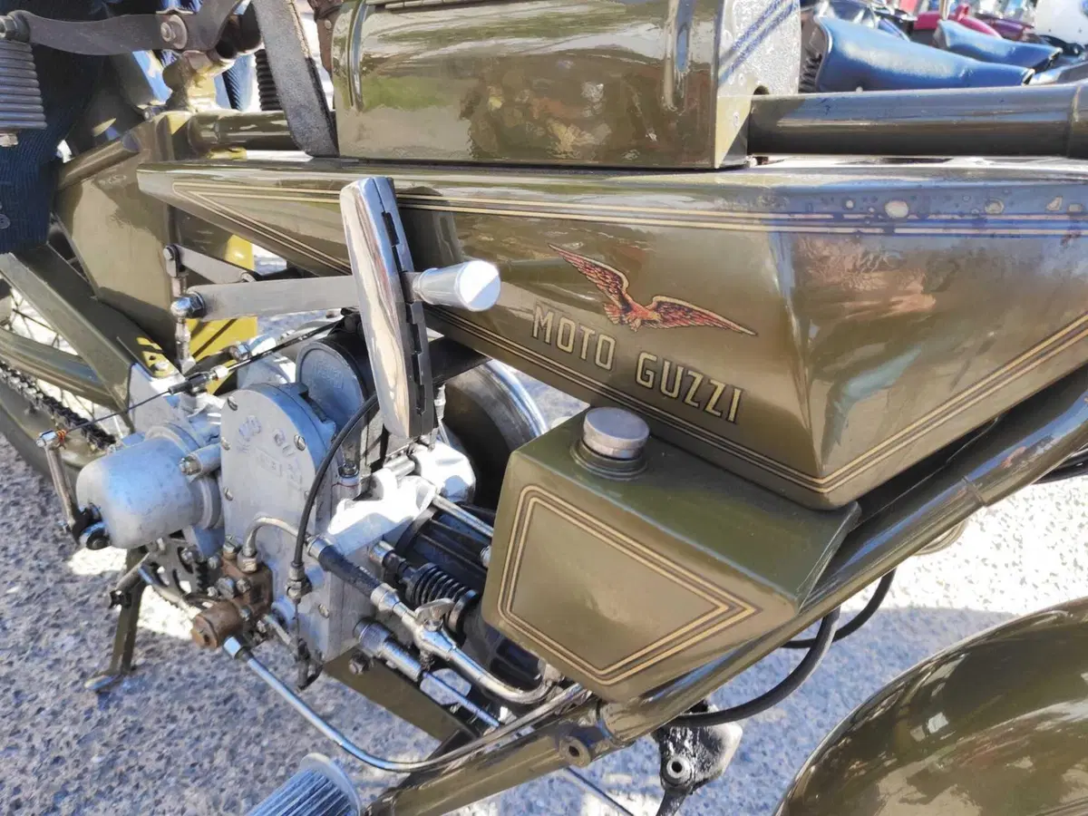 Le Moto Guzzi con il “cambio a mano”. Che storia è questa? (17)