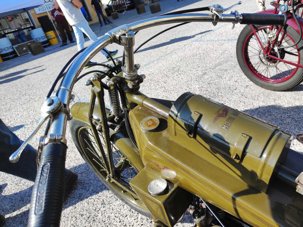 Le Moto Guzzi con il “cambio a mano”. Che storia è questa? (19)