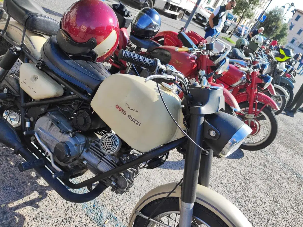Le Moto Guzzi con il “cambio a mano”. Che storia è questa? (25)