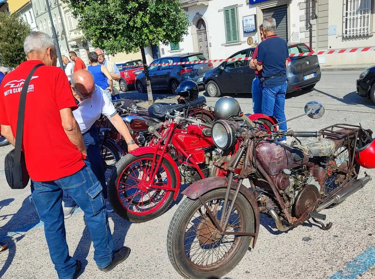 Le Moto Guzzi con il “cambio a mano”. Che storia è questa? (29)
