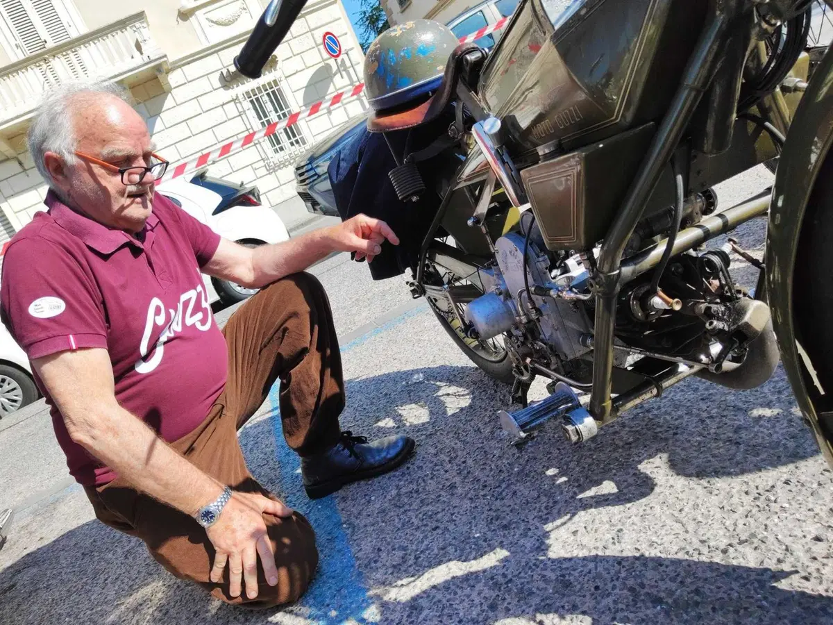 Le Moto Guzzi con il “cambio a mano”. Che storia è questa? (34)