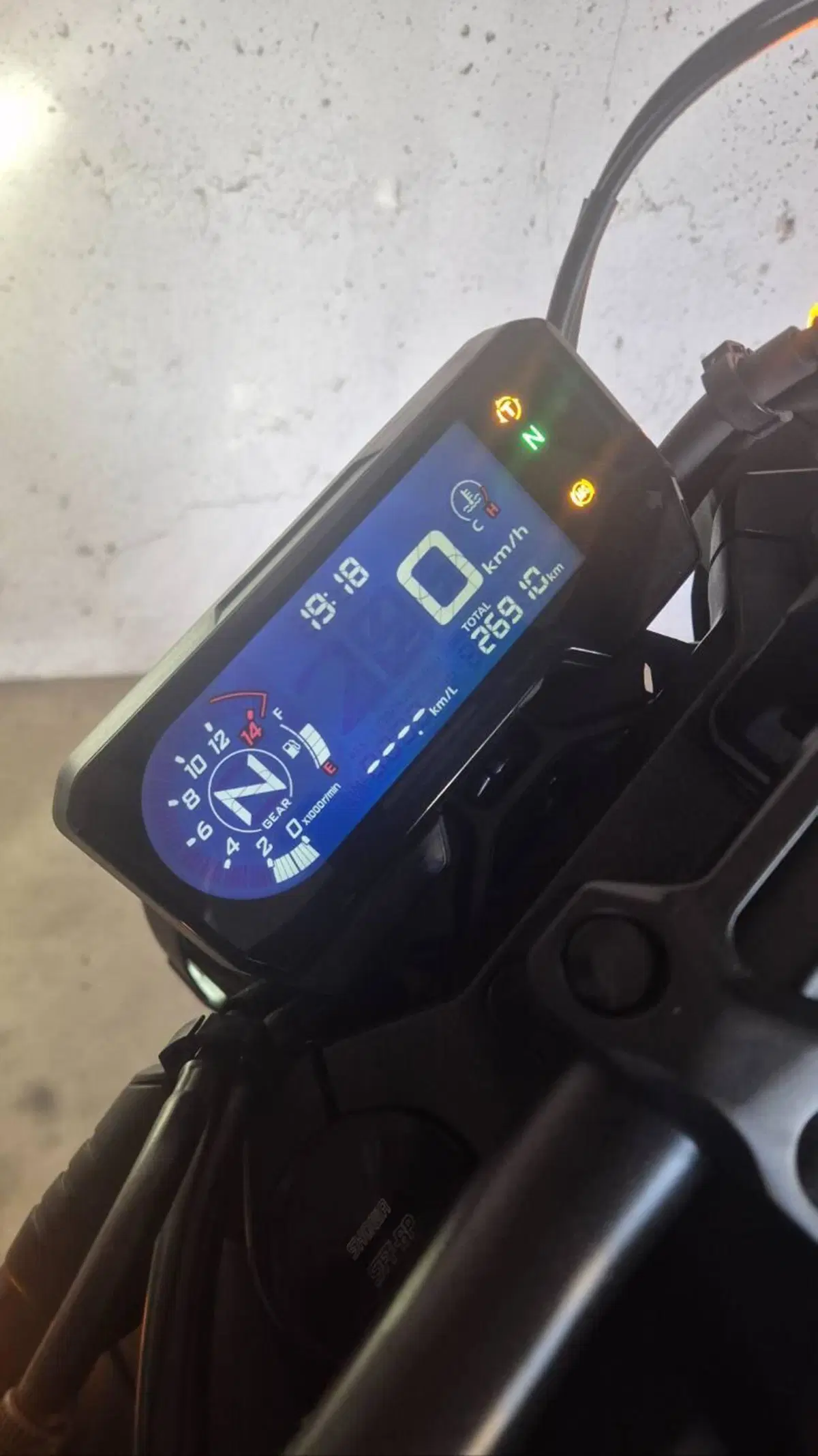 Honda CB 650 R (2021 - 23) (3)