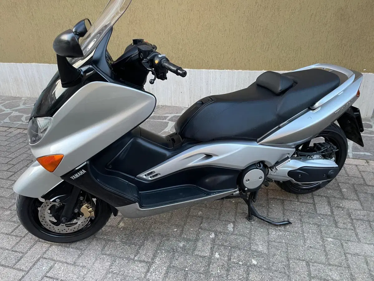 Yamaha T-Max 500 (2004 - 07) (2)