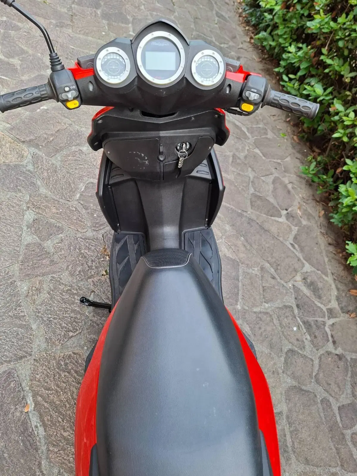 Malaguti F12 Phantom 50 R Liquid Cooled (2008 - 11) (4)