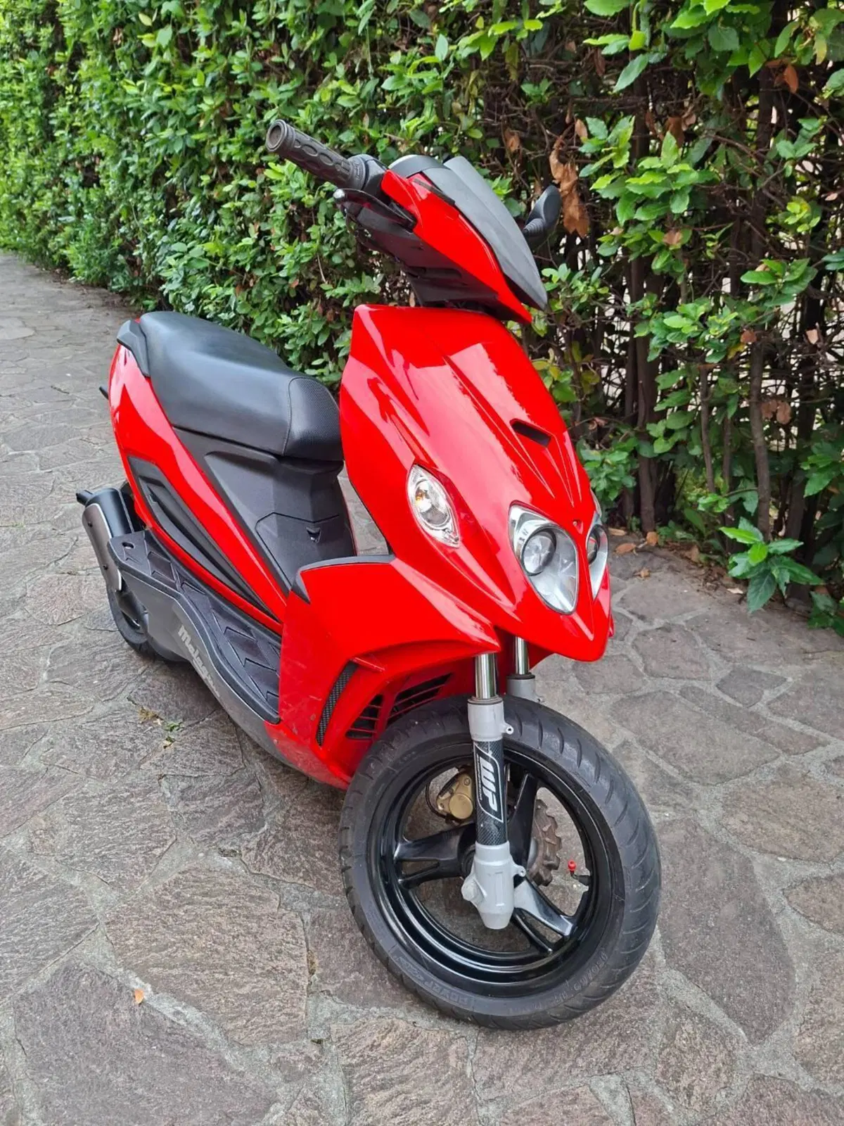 Malaguti F12 Phantom 50 R Liquid Cooled (2008 - 11) (6)
