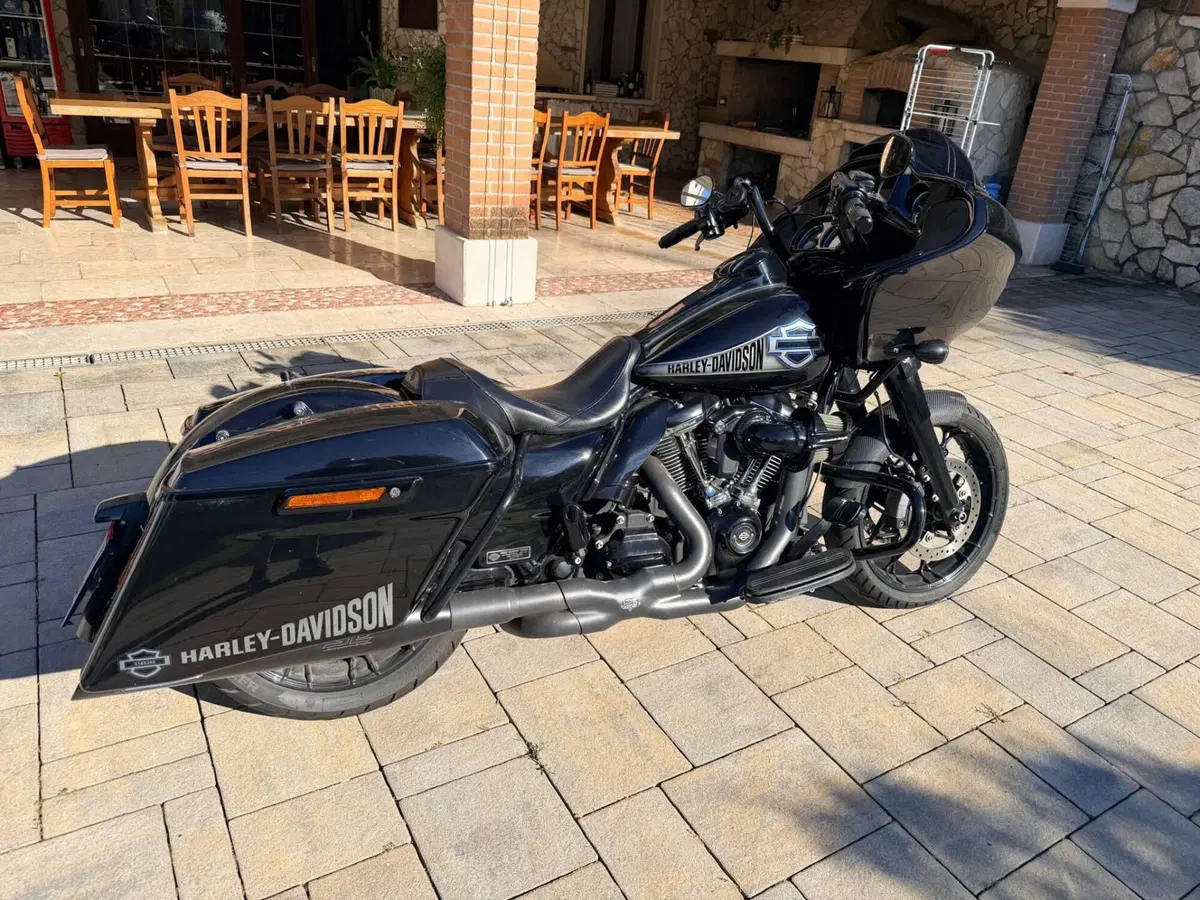 Harley-Davidson Road Glide Special (2021 - 23)