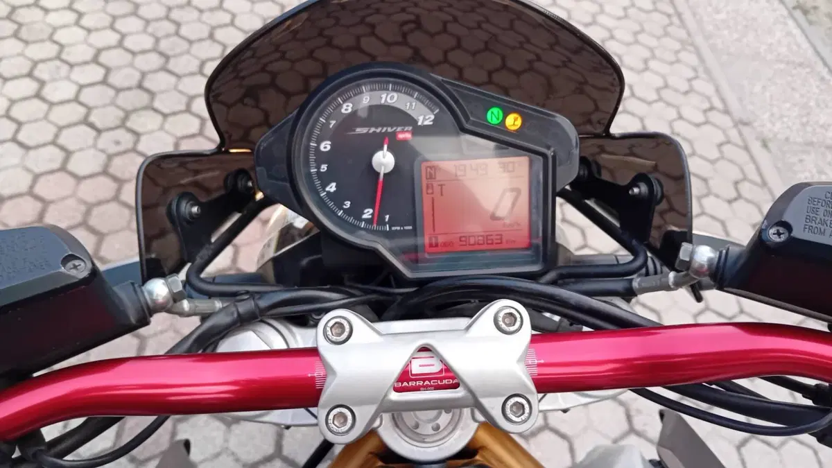 Aprilia Shiver (2008 - 10) (5)