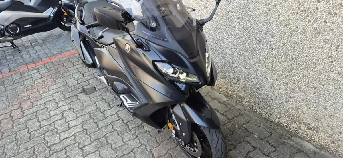 Yamaha T-Max 560 (2022 - 24) (3)