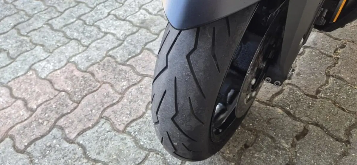 Yamaha T-Max 560 (2022 - 24) (6)