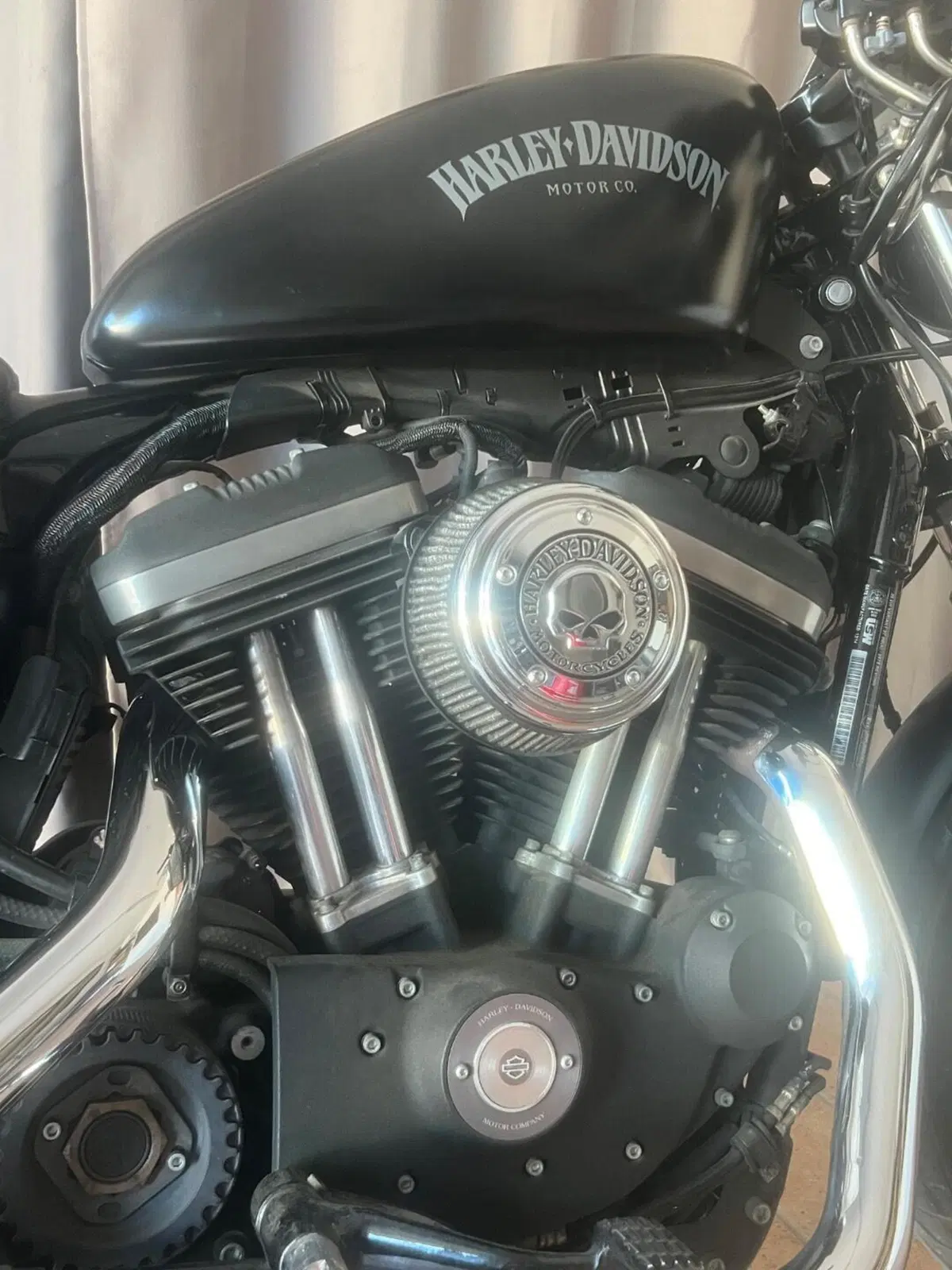 Harley-Davidson 883 Iron (2014 - 16) - XL 883N (4)