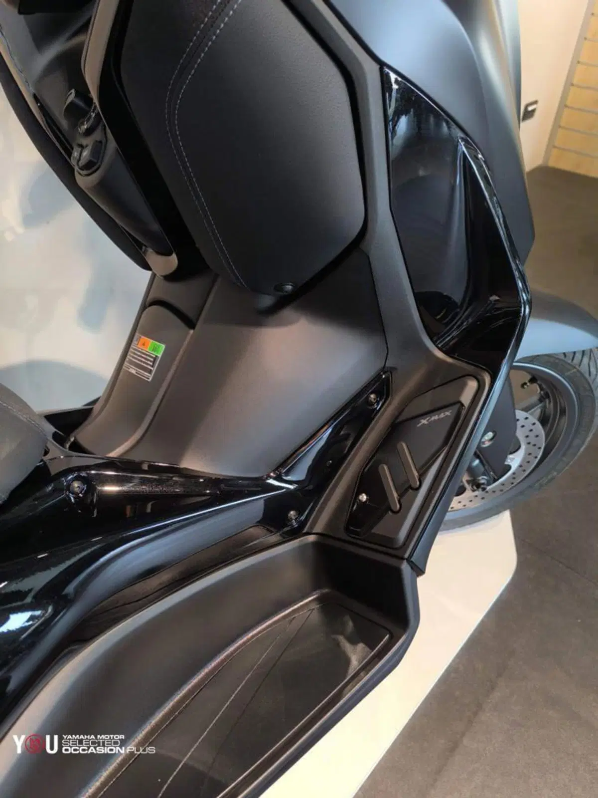 Yamaha X-Max 125 Tech Max (2025 - 26) (4)