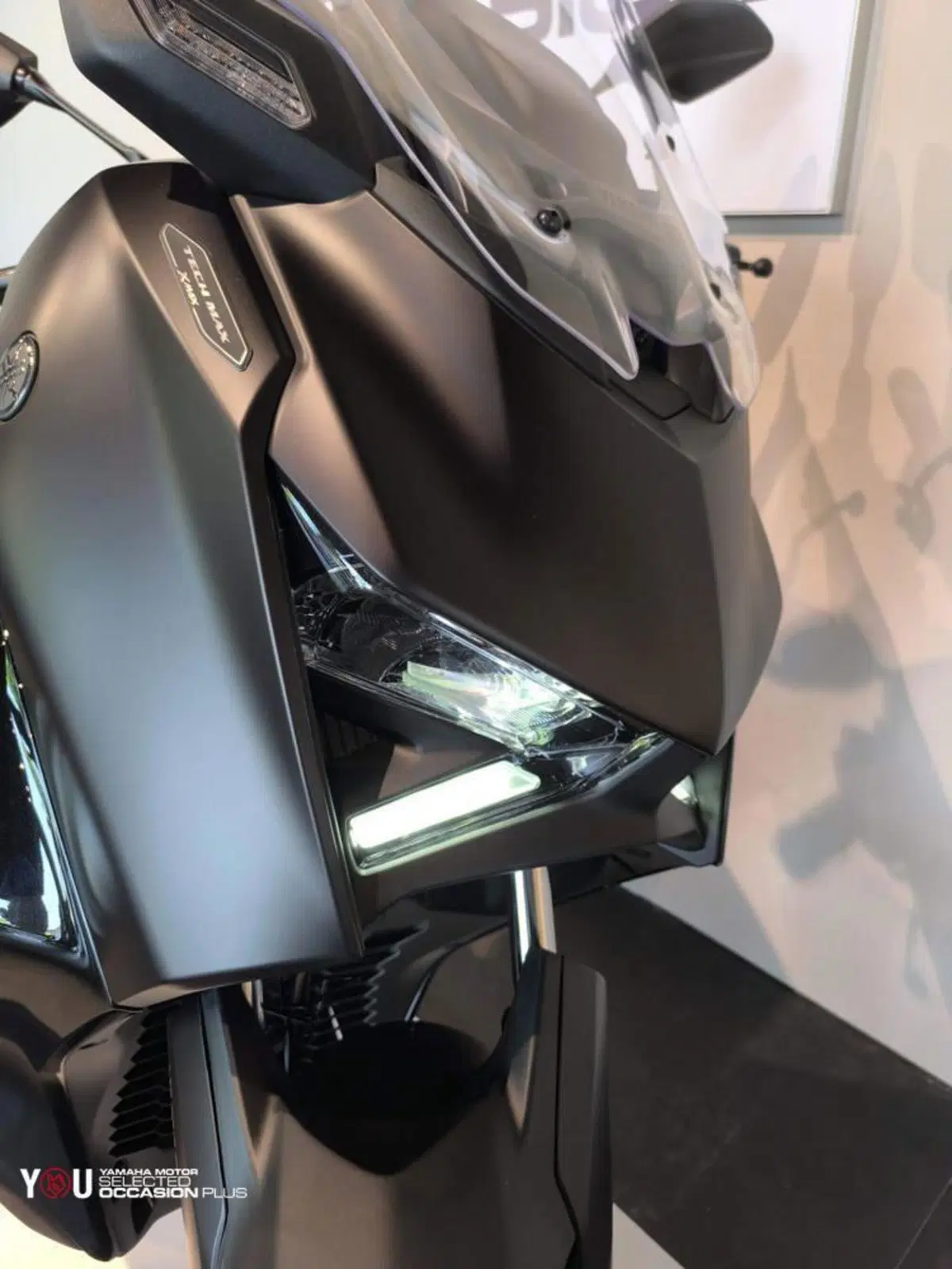 Yamaha X-Max 125 Tech Max (2025 - 26) (8)