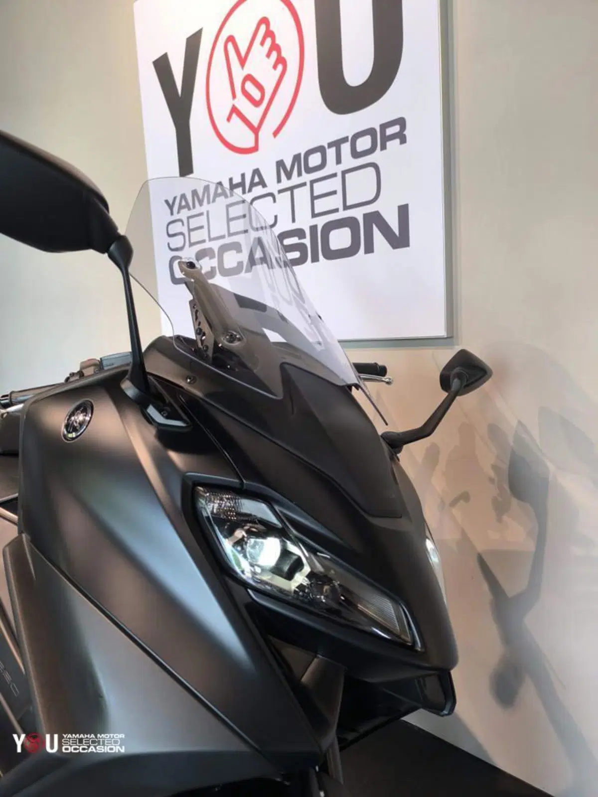 Yamaha T-Max 560 (2022 - 24) (4)