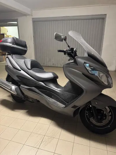 Suzuki Burgman AN 400 (2017 - 20) usata