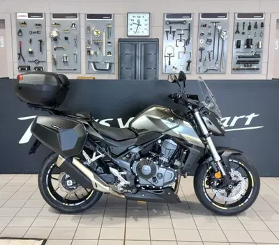 Honda CB 750 Hornet (2023 - 24) usata