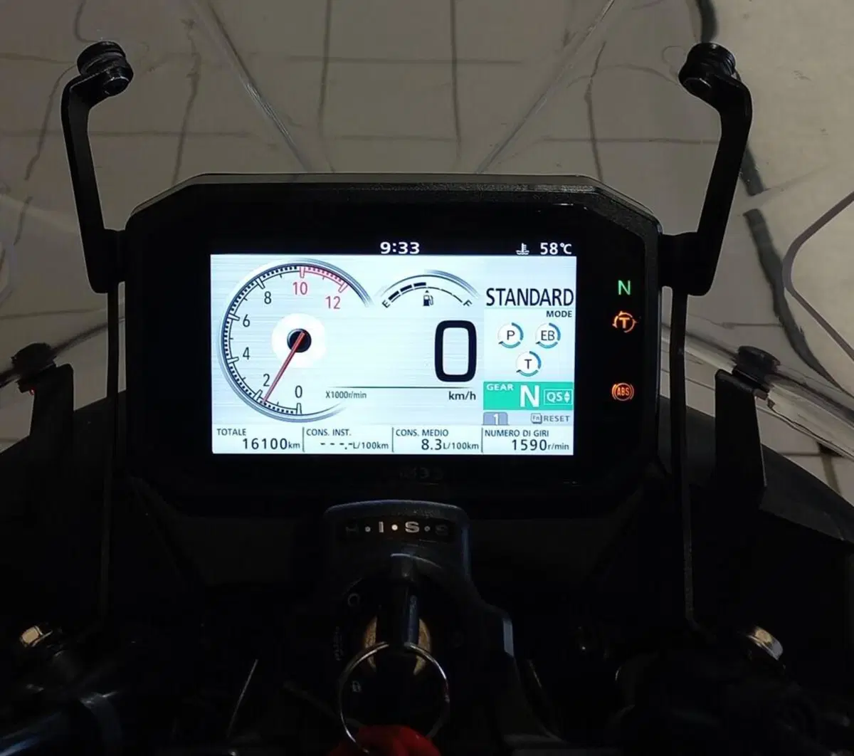 Honda CB 750 Hornet (2023 - 24) (4)