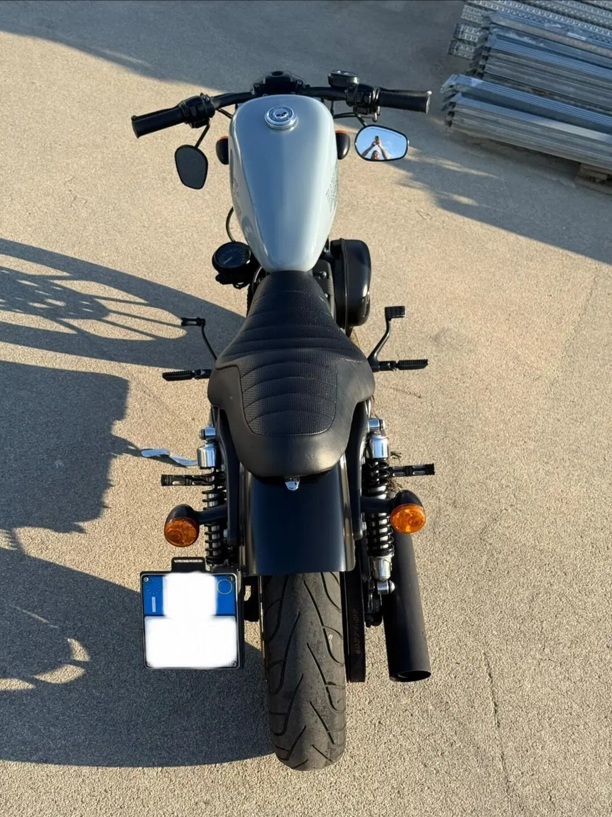 Harley-Davidson 883 Iron (2009 - 11) - XL 883N (3)