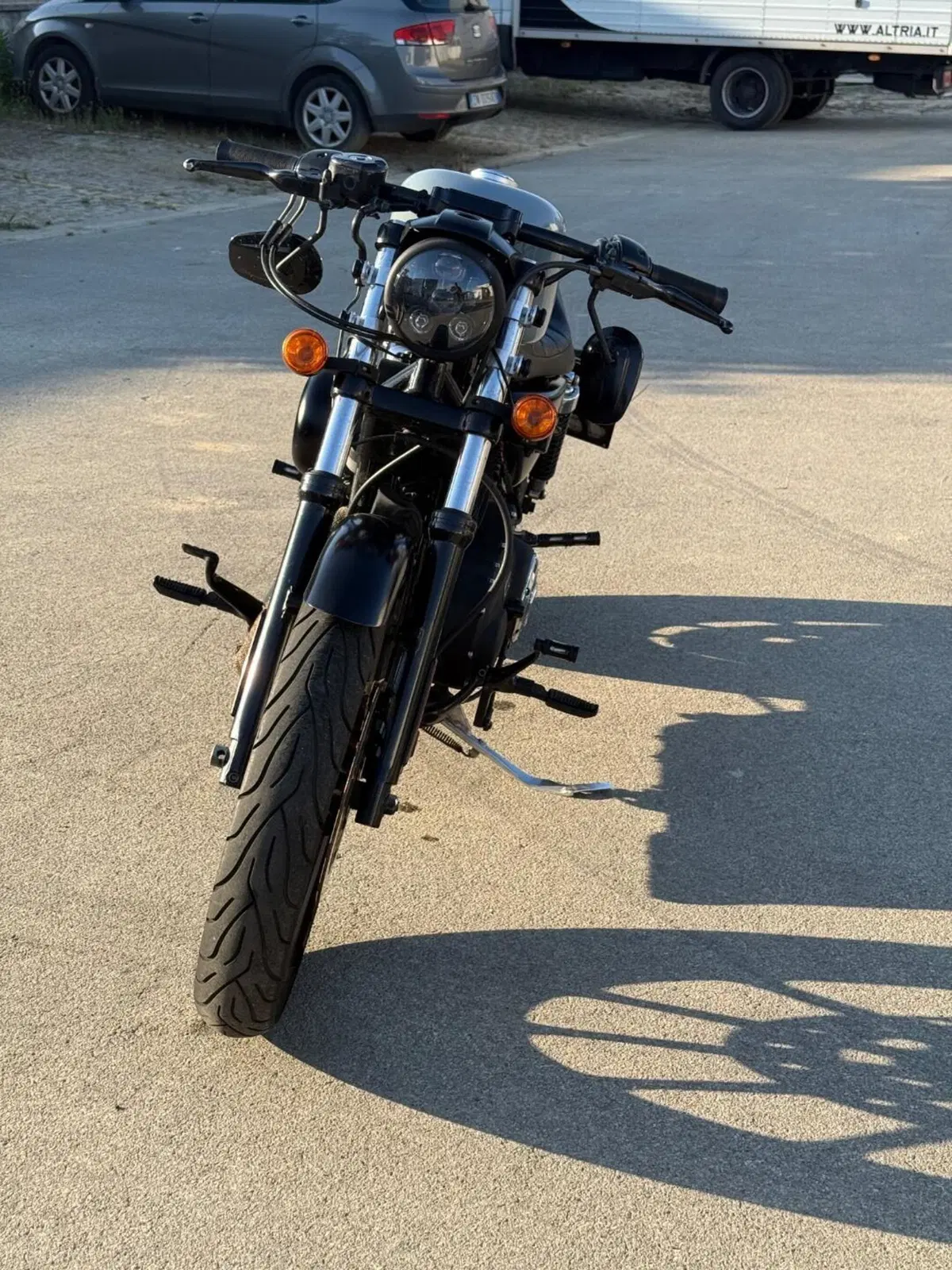 Harley-Davidson 883 Iron (2009 - 11) - XL 883N (5)
