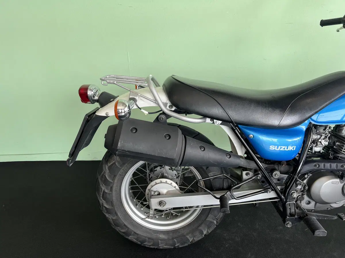 Suzuki Van Van RV 125 (2003 - 06) (11)