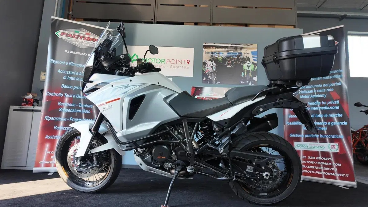 KTM 1290 Super Adventure (2015 - 16) (9)