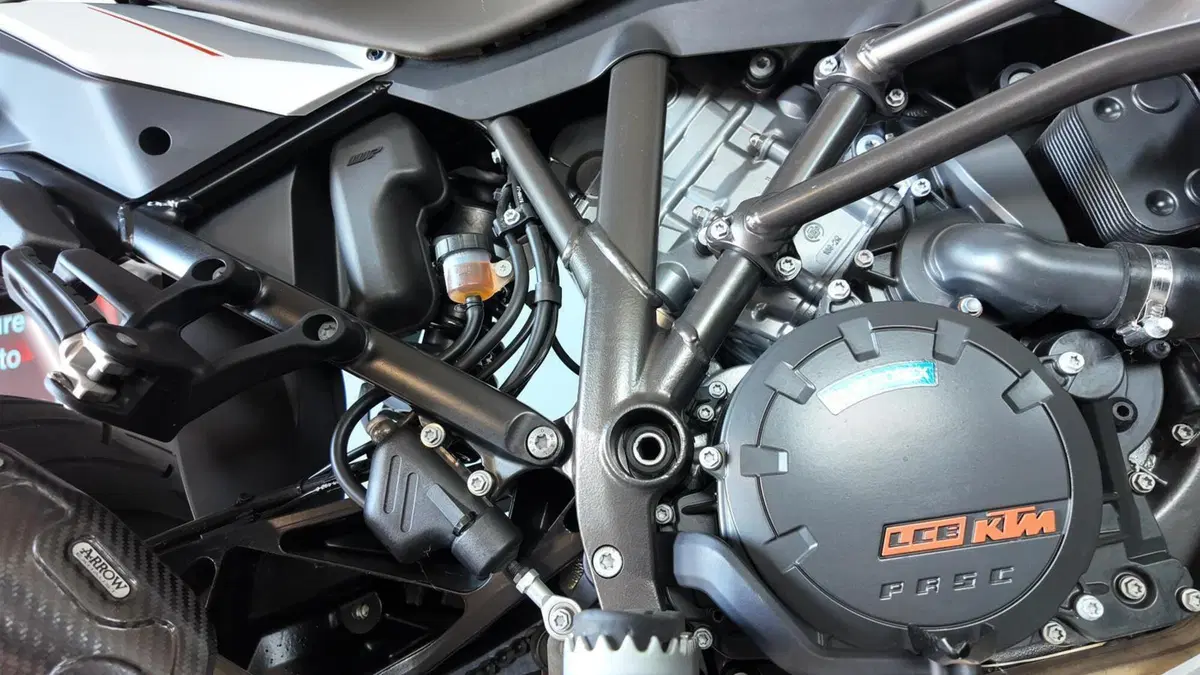 KTM 1290 Super Adventure (2015 - 16) (19)