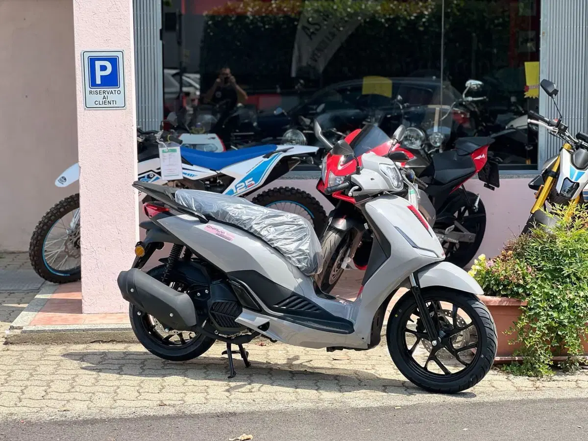 Swm C-Fly 125 (2026) (2)