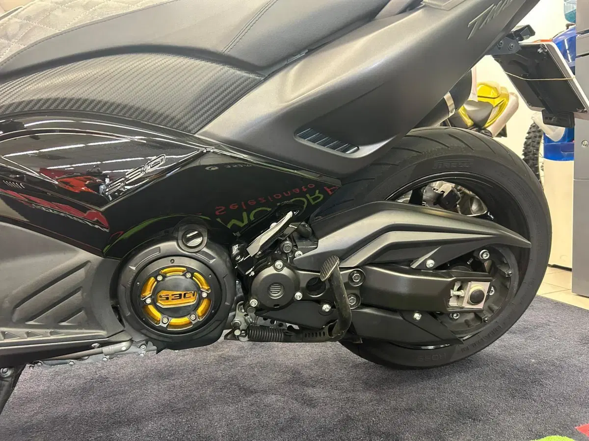 Yamaha T-Max 530 (2012 - 14) (4)