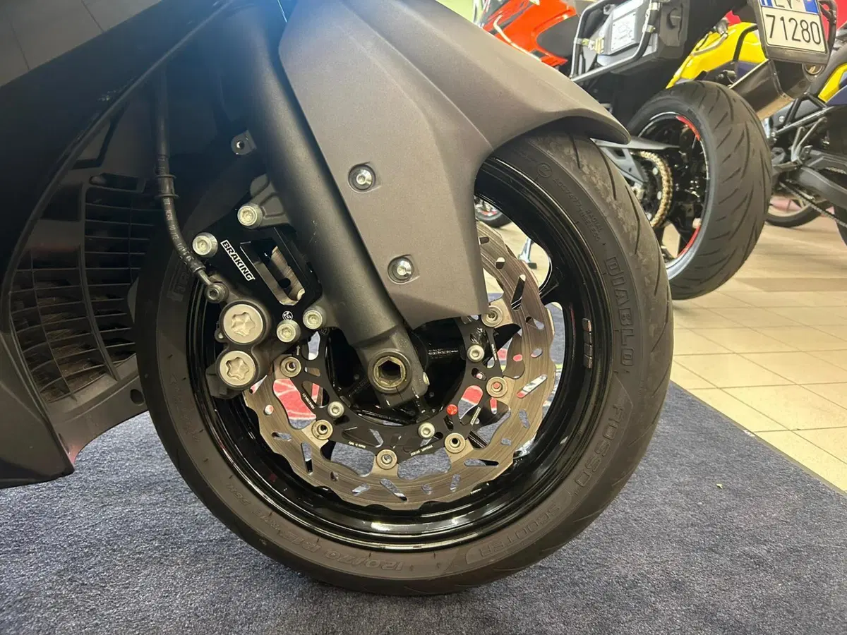 Yamaha T-Max 530 (2012 - 14) (16)