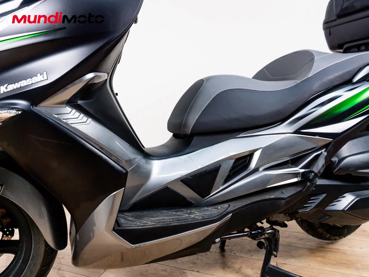 Kawasaki J 300 ABS (2014 - 16) (9)