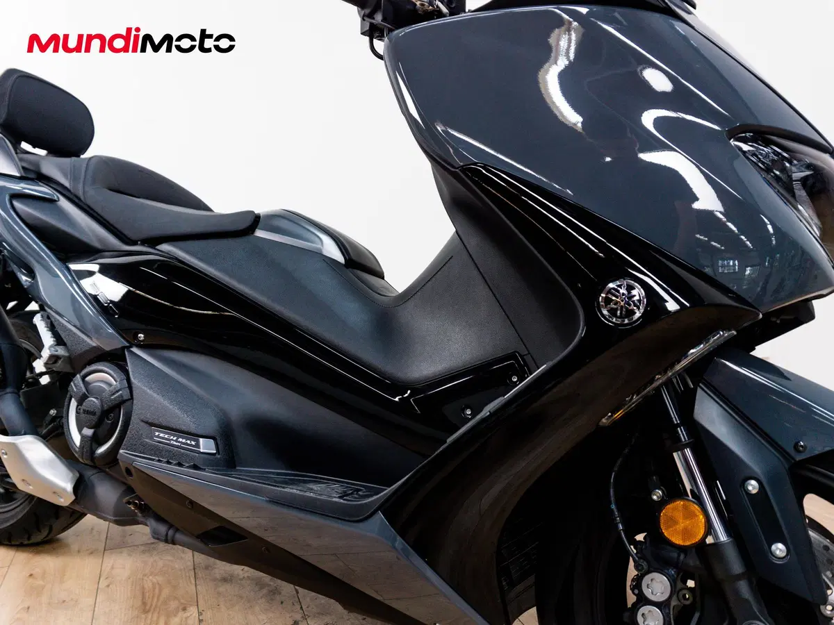 Yamaha T-Max 560 Tech Max (2020) (5)