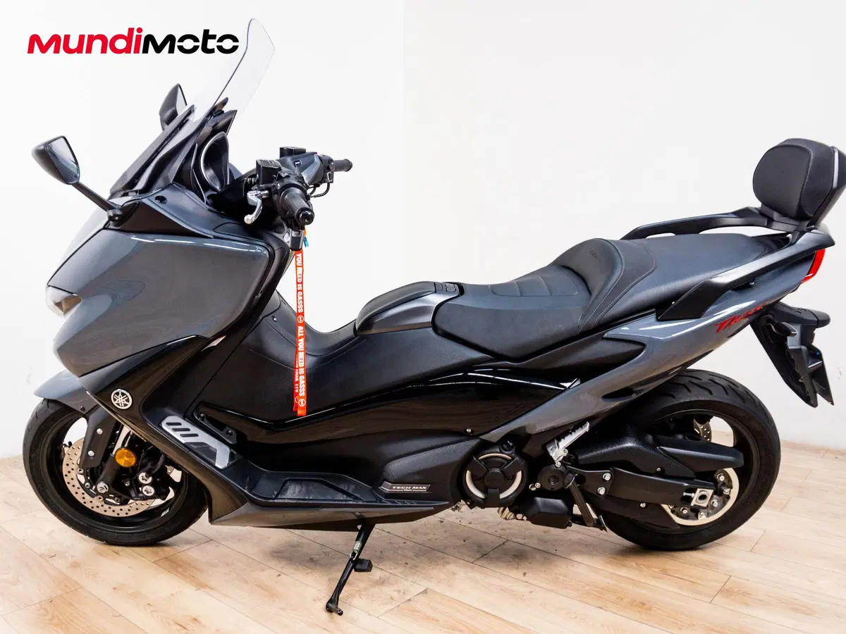 Yamaha T-Max 560 Tech Max (2020) (6)