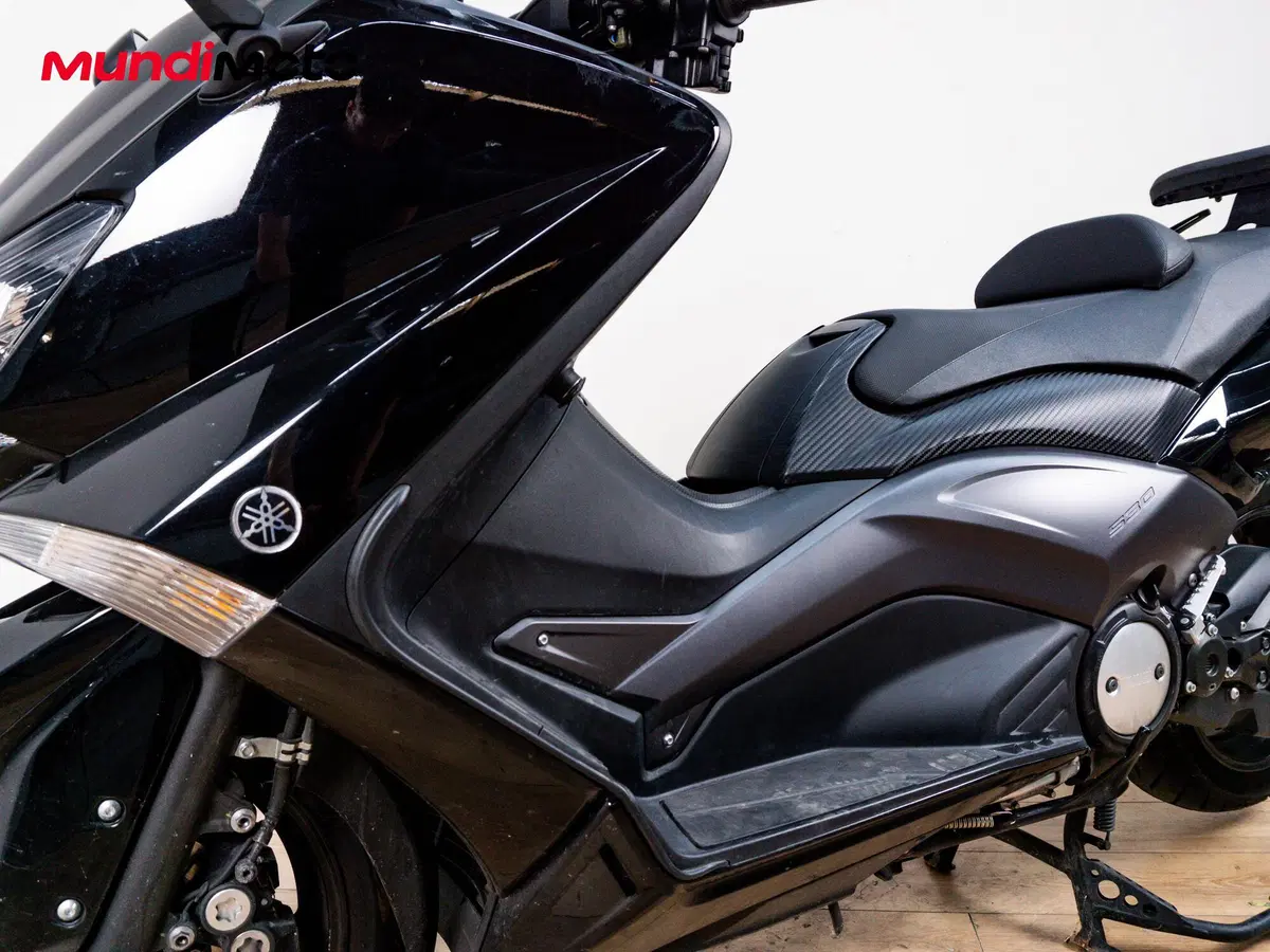 Yamaha T-Max 530 Black Max (2012 - 14) (9)