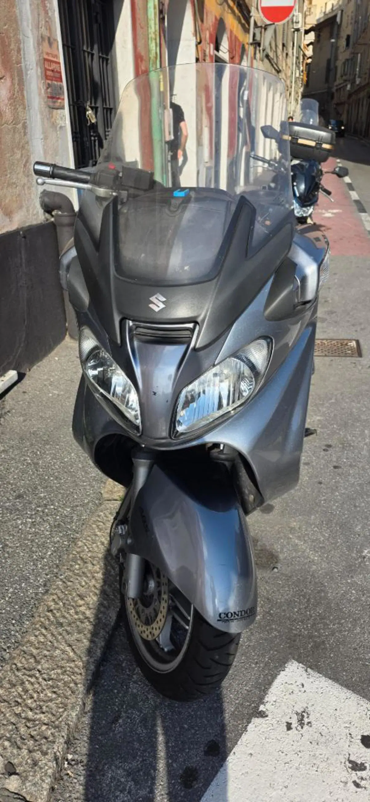 Suzuki Burgman AN 650 Executive (2004 - 06) (2)