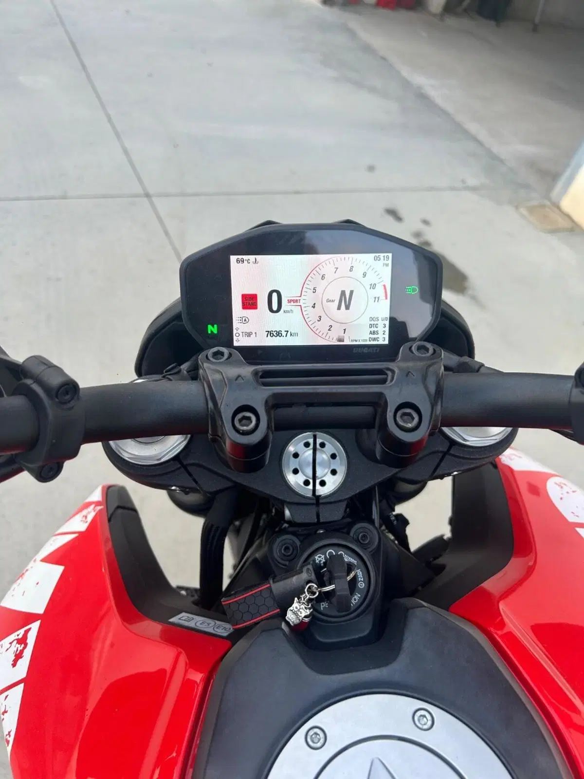 Ducati Hypermotard 950 RVE (2022 - 25) (7)