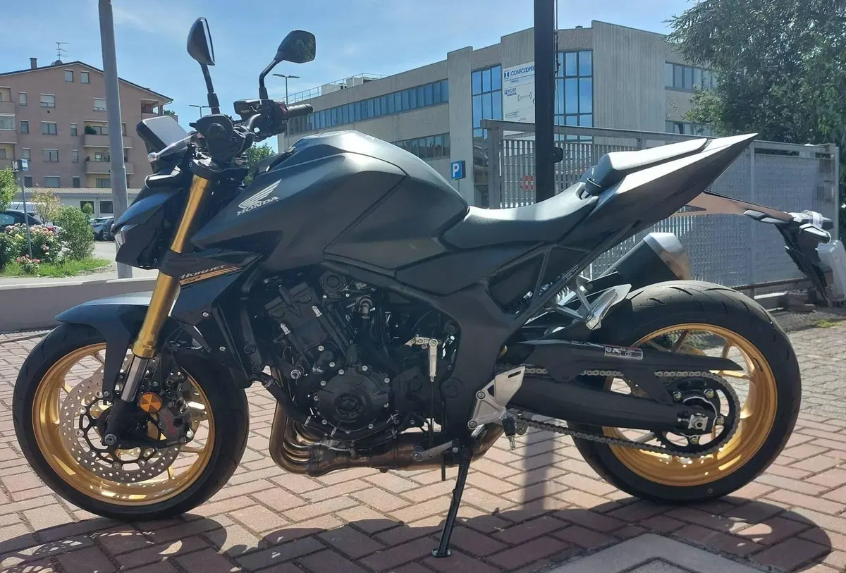 Honda CB 1000 Hornet SP (2025 - 26) (6)