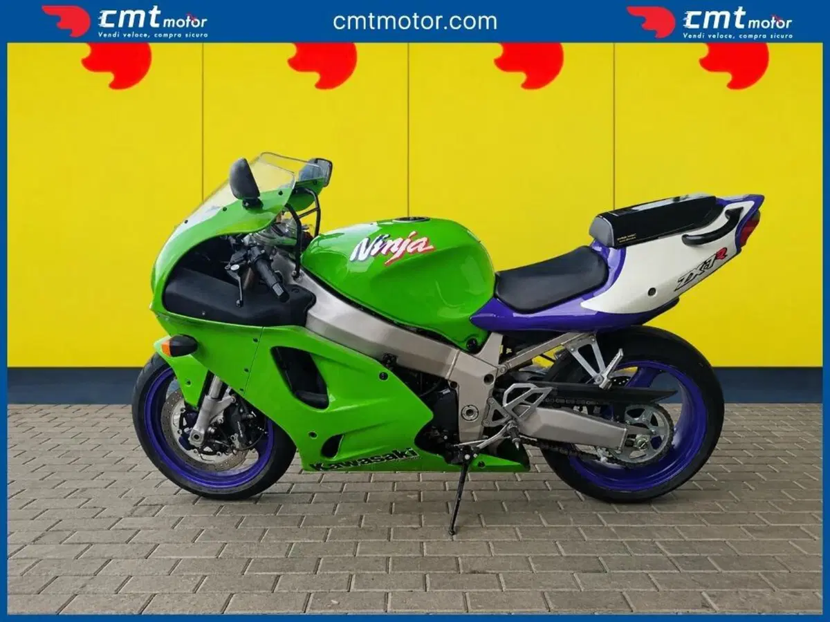 Kawasaki Ninja 750 ZX-7R (1996 - 00) (4)