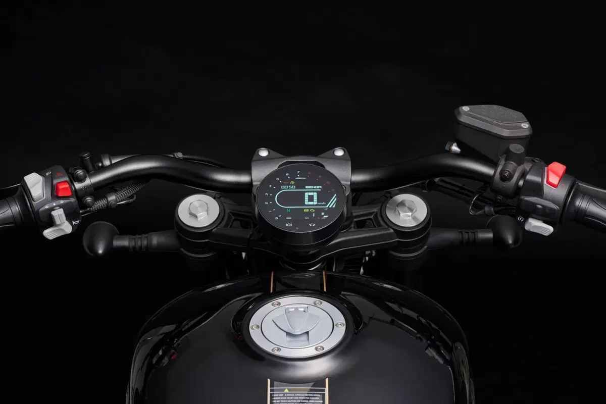 Benda Motorcycles Chinchilla 500 V2 (2025 - 26) (18)