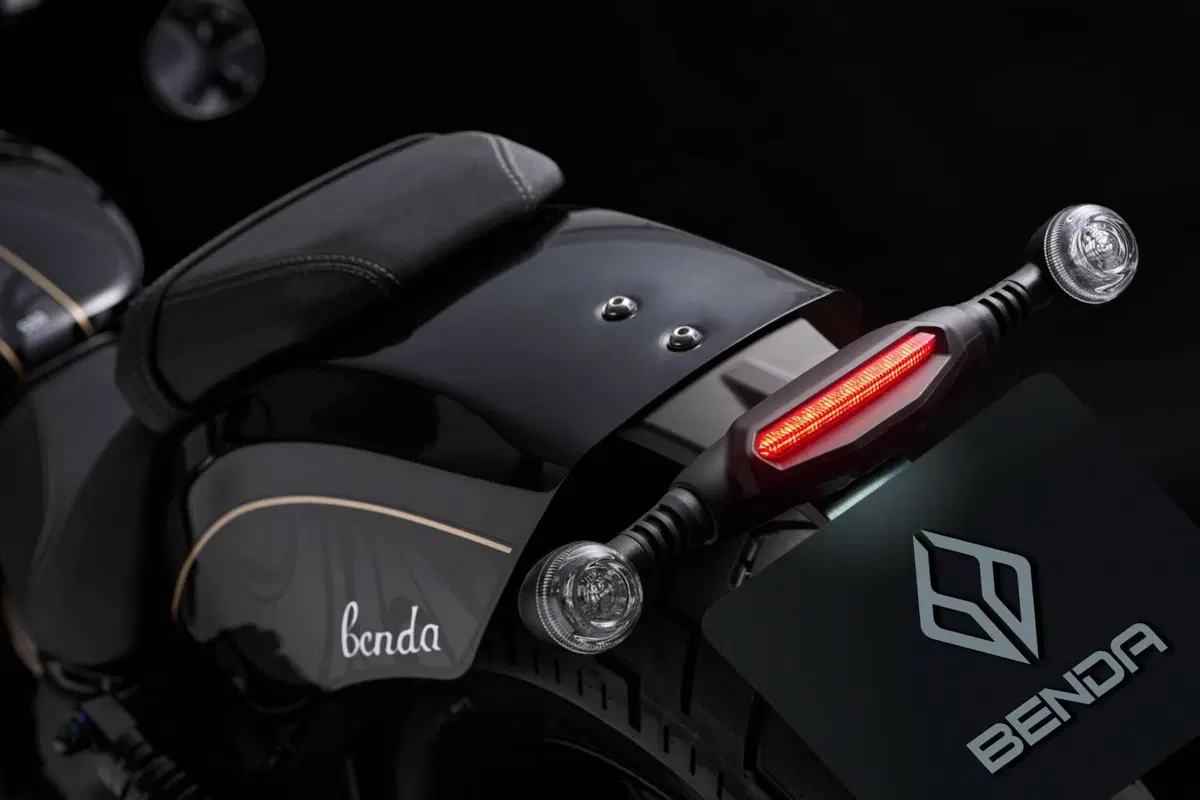 Benda Motorcycles Chinchilla 500 V2 (2025 - 26) (19)